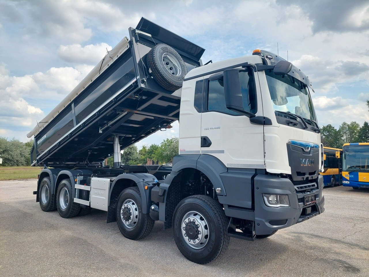 MAN TGS 41.520 8X6 BB CH - Camion benne: photos 2 MAN TGS 41.520 8X6 BB CH - Camion benne: photos 2