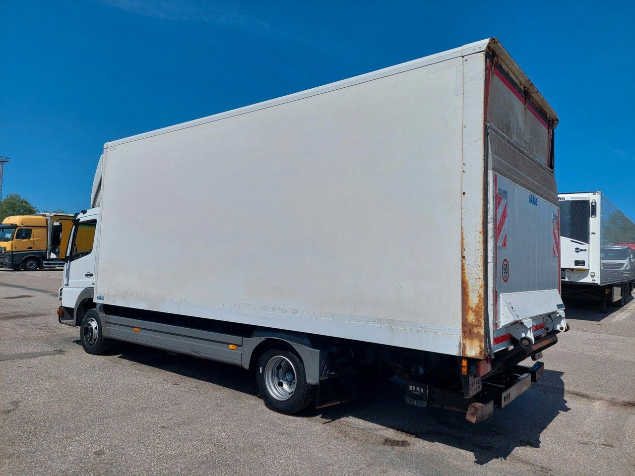 Mercedes-Benz Atego 816 4x2 - Fourgon grand volume: photos 3 Mercedes-Benz Atego 816 4x2 - Fourgon grand volume: photos 3