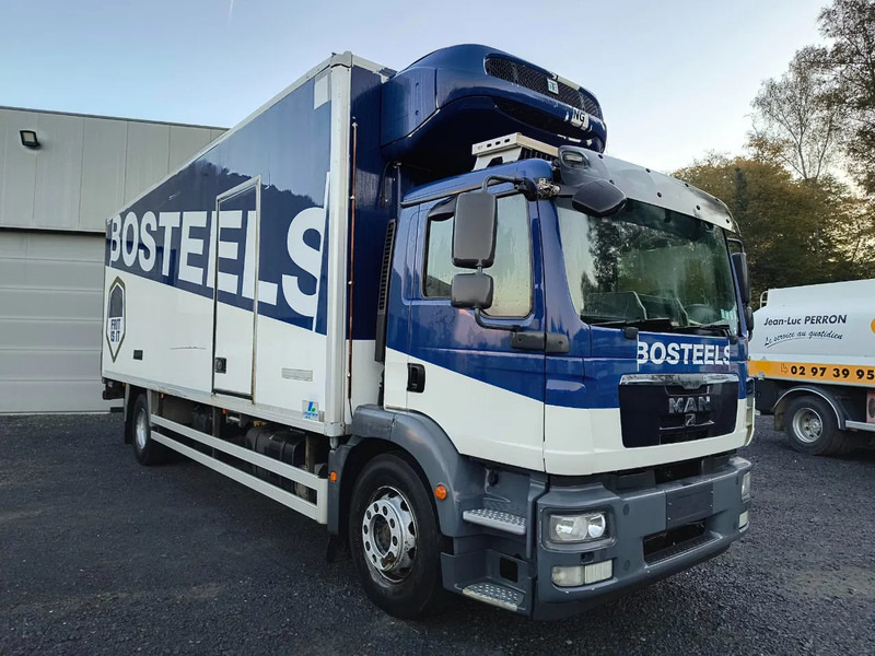 MAN TGM 18.250 2 COMPARTMENTS - 2000KG TAIL LIFT - PROBLEM COOLING UNIT - Camion frigorifique: photos 3 MAN TGM 18.250 2 COMPARTMENTS - 2000KG TAIL LIFT - PROBLEM COOLING UNIT - Camion frigorifique: photos 3