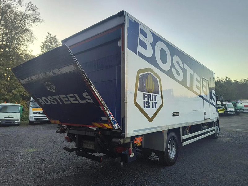 MAN TGM 18.250 2 COMPARTMENTS - 2000KG TAIL LIFT - PROBLEM COOLING UNIT - crédit-bail MAN TGM 18.250 2 COMPARTMENTS - 2000KG TAIL LIFT - PROBLEM COOLING UNIT: photos 13 MAN TGM 18.250 2 COMPARTMENTS - 2000KG TAIL LIFT - PROBLEM COOLING UNIT - crédit-bail MAN TGM 18.250 2 COMPARTMENTS - 2000KG TAIL LIFT - PROBLEM COOLING UNIT: photos 13