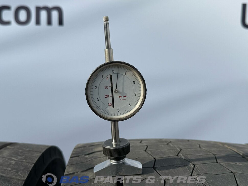 Bridgestone - Pneu pour Camion: photos 3 Bridgestone - Pneu pour Camion: photos 3