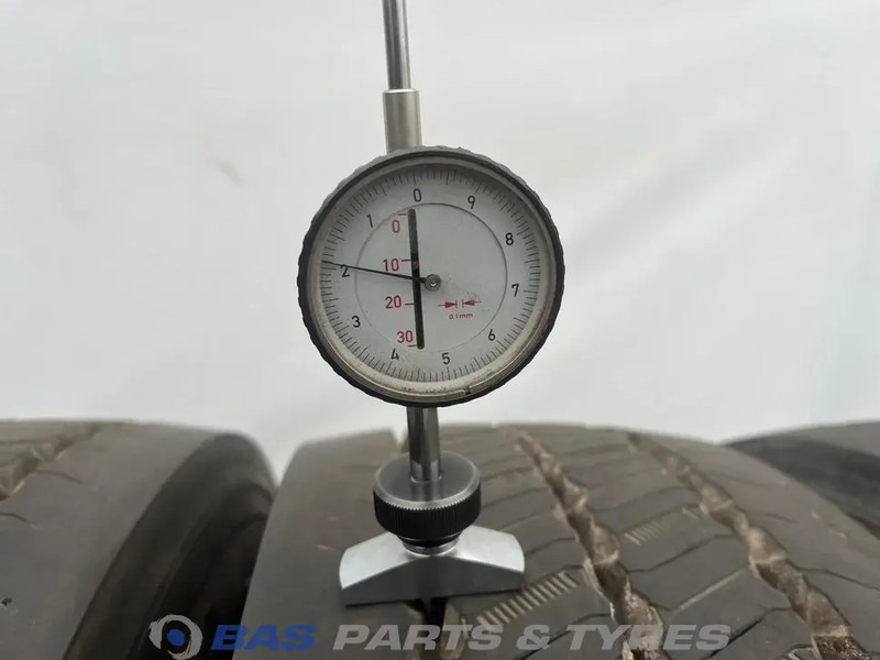 Continental - Pneu pour Camion: photos 3 Continental - Pneu pour Camion: photos 3