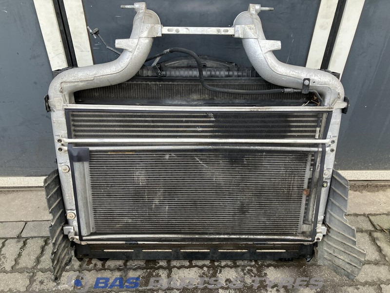 DAF CF Euro 6 - Radiateur pour Camion: photos 2 DAF CF Euro 6 - Radiateur pour Camion: photos 2
