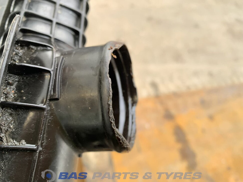 DAF CF Euro 6 Radiator DAF MX13 355 H2 1940147 - Radiateur pour Camion: photos 4 DAF CF Euro 6 Radiator DAF MX13 355 H2 1940147 - Radiateur pour Camion: photos 4