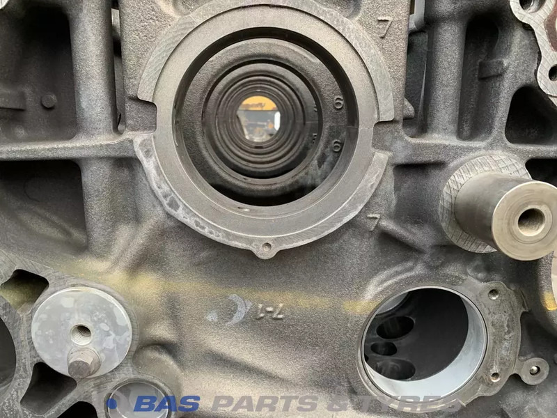 DAF Cilinderblok DAF 2115212 - Bloc-cylindres pour Camion: photos 5 DAF Cilinderblok DAF 2115212 - Bloc-cylindres pour Camion: photos 5