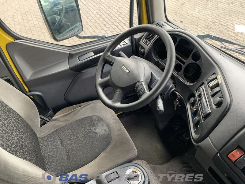 DAF LF45 Euro 4-5 DAF Day Cab L1H1 1404246 - Cabine et intérieur pour Camion: photos 5 DAF LF45 Euro 4-5 DAF Day Cab L1H1 1404246 - Cabine et intérieur pour Camion: photos 5