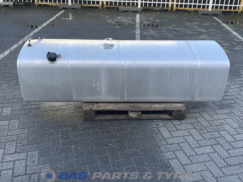 DAF - Réservoir de carburant pour Camion: photos 1 DAF - Réservoir de carburant pour Camion: photos 1