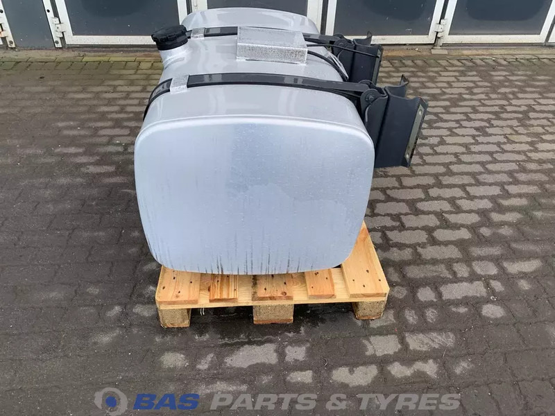 DAF - Réservoir de carburant pour Camion: photos 2 DAF - Réservoir de carburant pour Camion: photos 2