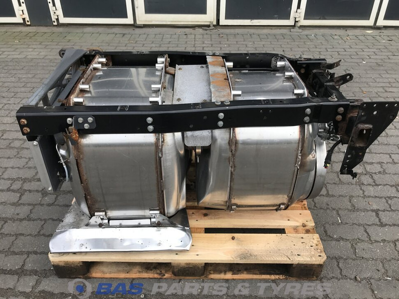 DAF Uitlaatdemper DAF 1924181 - Silencieux pour Camion: photos 1 DAF Uitlaatdemper DAF 1924181 - Silencieux pour Camion: photos 1