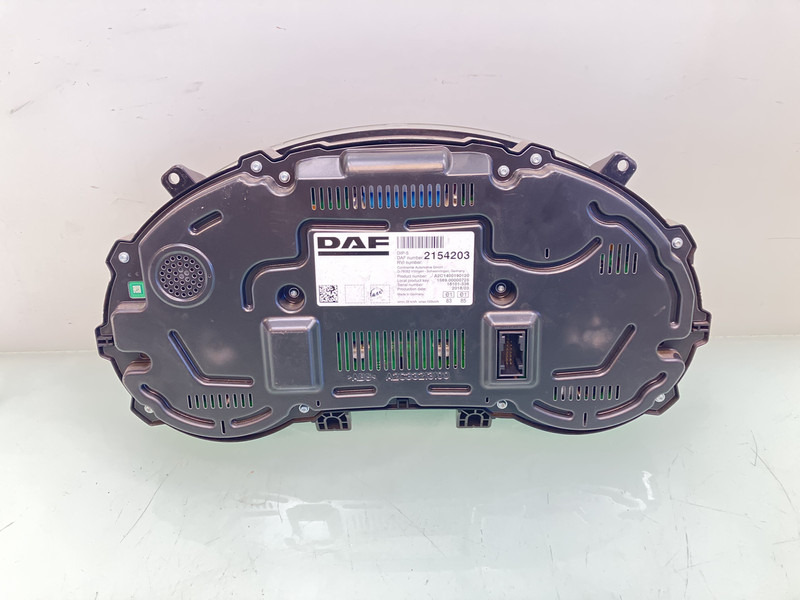 DAF XF106 - Panel de instrumentos pour Camion: photos 2 DAF XF106 - Panel de instrumentos pour Camion: photos 2