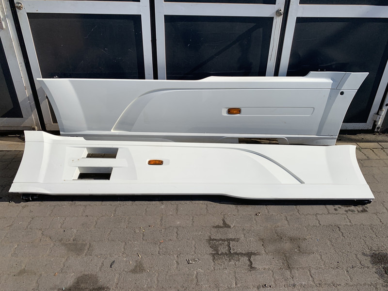 DAF XF106 - Carrosserie et extérieur pour Camion: photos 1 DAF XF106 - Carrosserie et extérieur pour Camion: photos 1