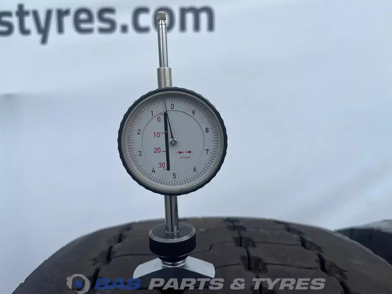 Goodyear Goodyear 315/60R22.5 Kmax S G2 154/148 M+S 3PMSF gebruikte set - Pneu pour Camion: photos 3 Goodyear Goodyear 315/60R22.5 Kmax S G2 154/148 M+S 3PMSF gebruikte set - Pneu pour Camion: photos 3
