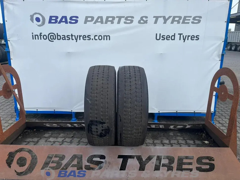 Goodyear Goodyear 315/60R22.5 Kmax S G2 154/148 M+S 3PMSF gebruikte set - Pneu pour Camion: photos 1 Goodyear Goodyear 315/60R22.5 Kmax S G2 154/148 M+S 3PMSF gebruikte set - Pneu pour Camion: photos 1