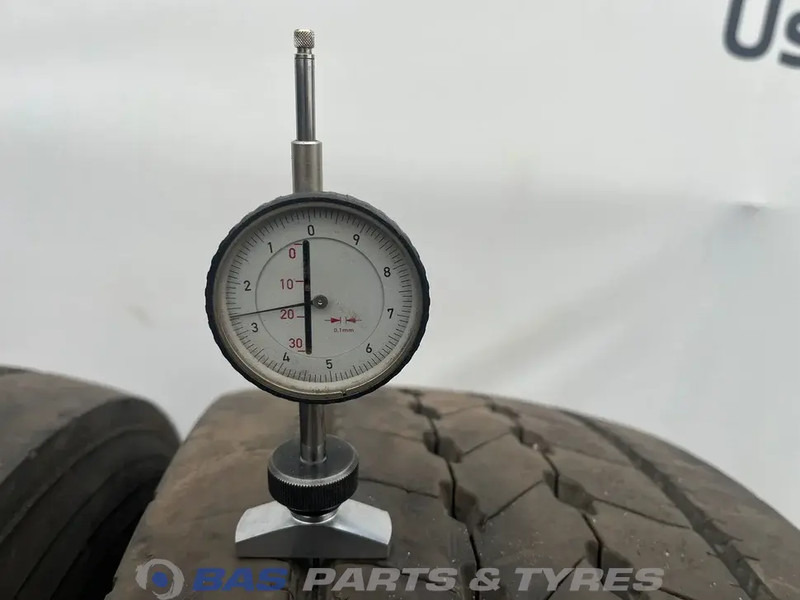 Goodyear Goodyear 315/70R22.5 Kmax S HL G2 156/150 M+S 3PMSF gebruikte set - Pneu pour Camion: photos 3 Goodyear Goodyear 315/70R22.5 Kmax S HL G2 156/150 M+S 3PMSF gebruikte set - Pneu pour Camion: photos 3