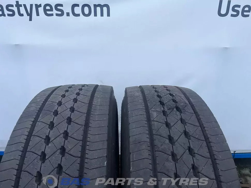 Goodyear Goodyear 315/70R22.5 Kmax S HL G2 156/150 M+S 3PMSF gebruikte set - Pneu pour Camion: photos 2 Goodyear Goodyear 315/70R22.5 Kmax S HL G2 156/150 M+S 3PMSF gebruikte set - Pneu pour Camion: photos 2