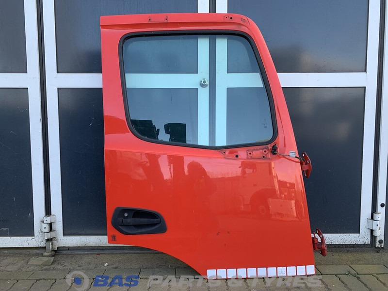 Mercedes-Benz Actros MP4 Portier Rechts Mercedes A 960 720 26 03 - Portière et pièces pour Camion: photos 1 Mercedes-Benz Actros MP4 Portier Rechts Mercedes A 960 720 26 03 - Portière et pièces pour Camion: photos 1