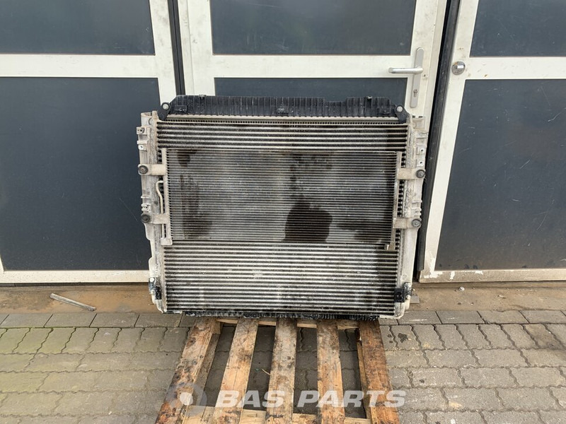 Mercedes-Benz Arocs Koelerpakket Mercedes OM471LA 480 A 960 500 00 02 - Radiateur pour Camion: photos 2 Mercedes-Benz Arocs Koelerpakket Mercedes OM471LA 480 A 960 500 00 02 - Radiateur pour Camion: photos 2