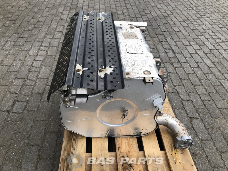 Mercedes-Benz Uitlaatdemper Mercedes A 005 490 69 12 - Silencieux pour Camion: photos 2 Mercedes-Benz Uitlaatdemper Mercedes A 005 490 69 12 - Silencieux pour Camion: photos 2