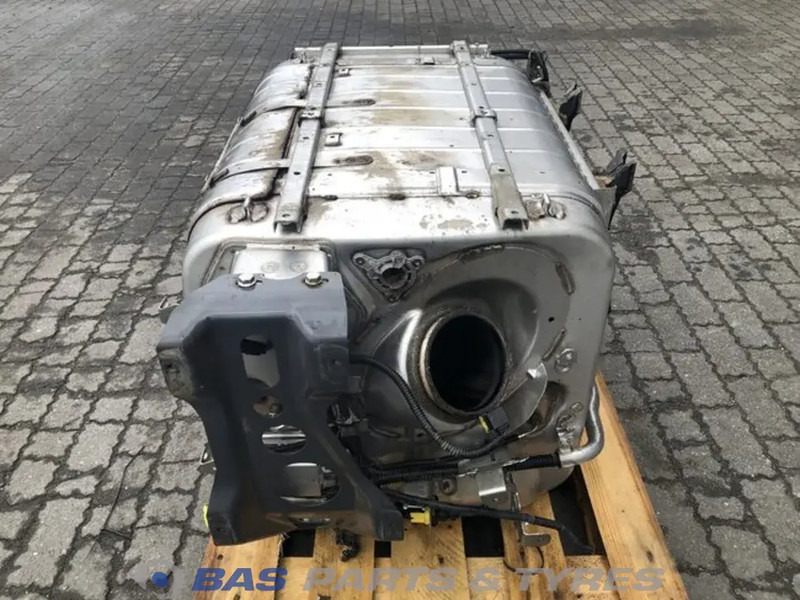 Mercedes-Benz Uitlaatdemper Mercedes A 008 490 21 12 - Silencieux pour Camion: photos 2 Mercedes-Benz Uitlaatdemper Mercedes A 008 490 21 12 - Silencieux pour Camion: photos 2