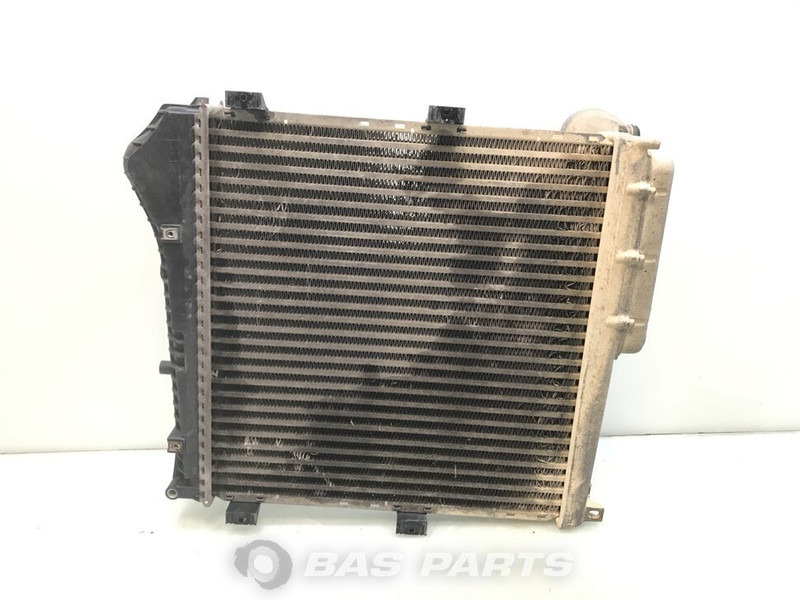 Renault Midlum Euro 4-5 Intercooler Renault 7482143050 - Intercooler pour Camion: photos 2 Renault Midlum Euro 4-5 Intercooler Renault 7482143050 - Intercooler pour Camion: photos 2