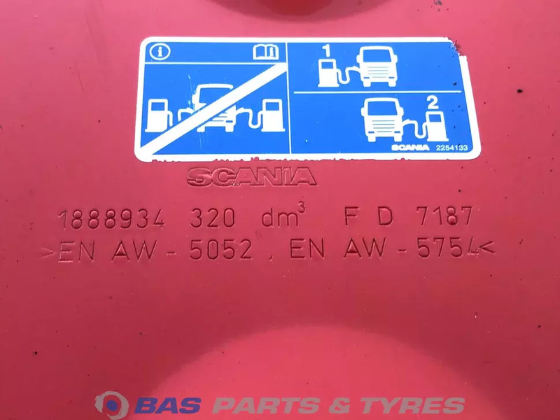 Scania Brandstoftank Scania 320 Liter 1887755 - Réservoir de carburant pour Camion: photos 5 Scania Brandstoftank Scania 320 Liter 1887755 - Réservoir de carburant pour Camion: photos 5