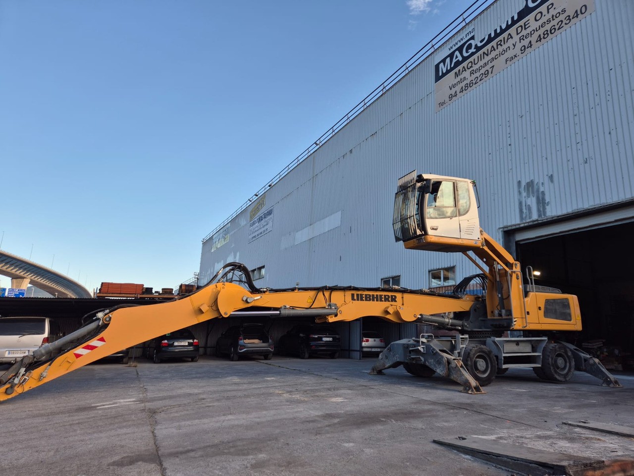 LIEBHERR LH30M - Pelle de manutention: photos 3 LIEBHERR LH30M - Pelle de manutention: photos 3