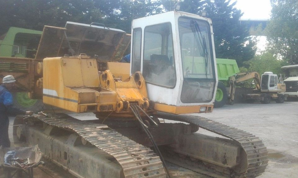 LIEBHERR R922LI S/N: 480-0240 - Pelle sur chenille: photos 1 LIEBHERR R922LI S/N: 480-0240 - Pelle sur chenille: photos 1