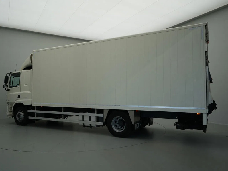 DAF CF 300 FA Sleeping Cab, New APK, Full Tank, New Tacho, 2t Laadklep - Camion fourgon: photos 4 DAF CF 300 FA Sleeping Cab, New APK, Full Tank, New Tacho, 2t Laadklep - Camion fourgon: photos 4