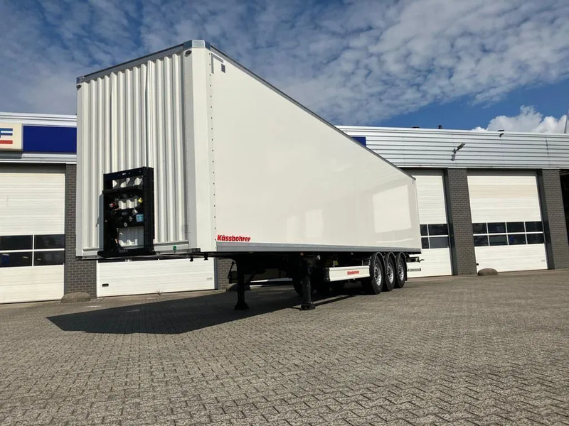 Kässbohrer SBT / 20 - 12 / 27 - Gesloten oplegger met 2x liftassen - Semi-remorque fourgon: photos 3 Kässbohrer SBT / 20 - 12 / 27 - Gesloten oplegger met 2x liftassen - Semi-remorque fourgon: photos 3