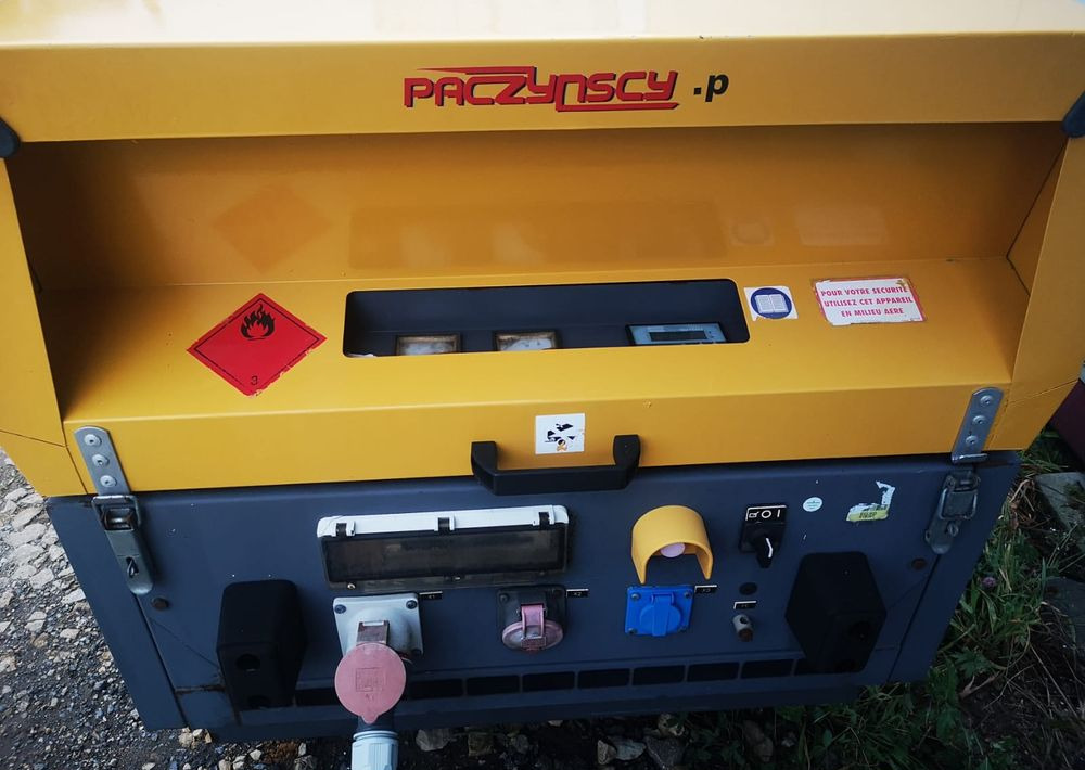 Agregat prądotwórczy Atlas Copco QAX 20 2005 Agregat (Genrtator) prądotwórczy Atlas Copco - Groupe électrogène: photos 3 Agregat prądotwórczy Atlas Copco QAX 20 2005 Agregat (Genrtator) prądotwórczy Atlas Copco - Groupe électrogène: photos 3