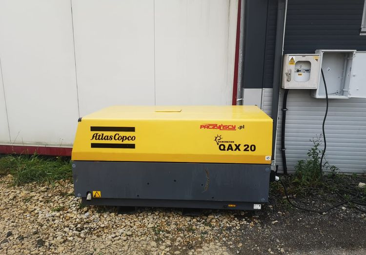 Agregat prądotwórczy Atlas Copco QAX 20 2005 Agregat (Genrtator) prądotwórczy Atlas Copco - Groupe électrogène: photos 1 Agregat prądotwórczy Atlas Copco QAX 20 2005 Agregat (Genrtator) prądotwórczy Atlas Copco - Groupe électrogène: photos 1