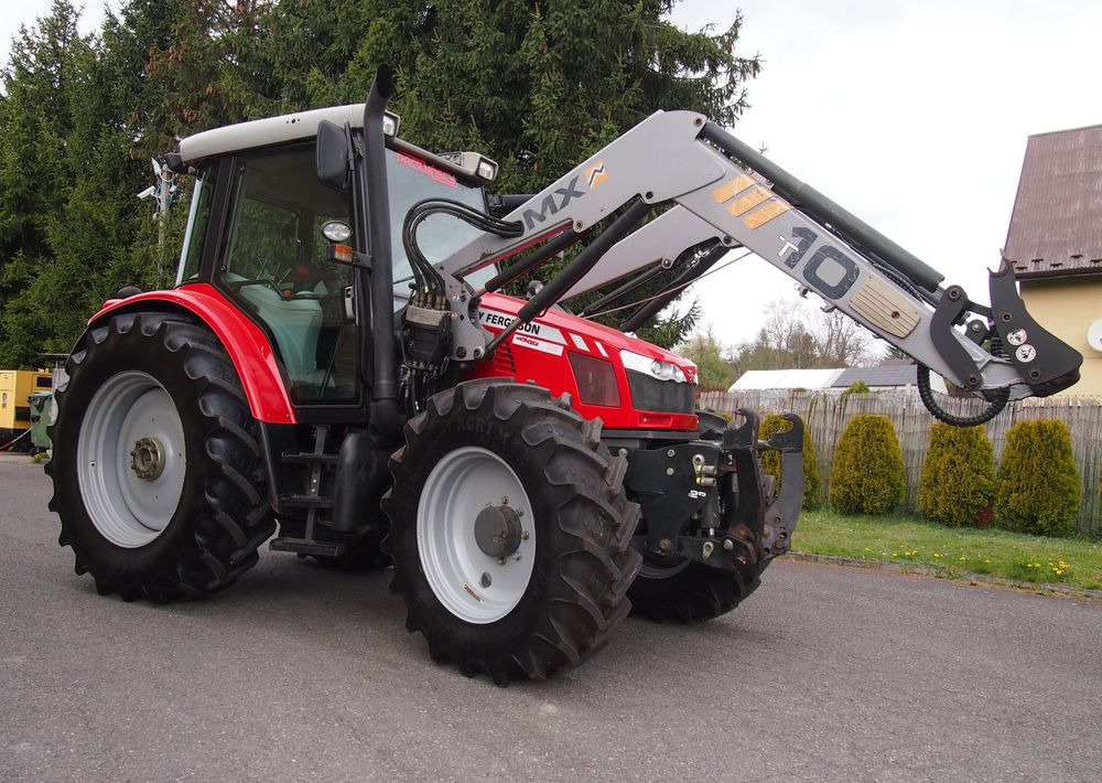 Ciągnik Massey Ferguson MF 6455 Dyna6 2013 Ciągnik rolniczy Massey Ferguson z Ładowaczem i TUZ-em - Tracteur agricole: photos 1 Ciągnik Massey Ferguson MF 6455 Dyna6 2013 Ciągnik rolniczy Massey Ferguson z Ładowaczem i TUZ-em - Tracteur agricole: photos 1