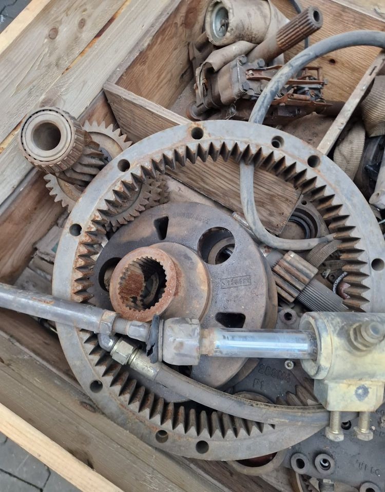 Części do Ciągnika Massey Ferguson MF 3000, 6000 Części do skrzyni biegów - Boîte de vitesse et pièces pour Machine agricole: photos 5 Części do Ciągnika Massey Ferguson MF 3000, 6000 Części do skrzyni biegów - Boîte de vitesse et pièces pour Machine agricole: photos 5