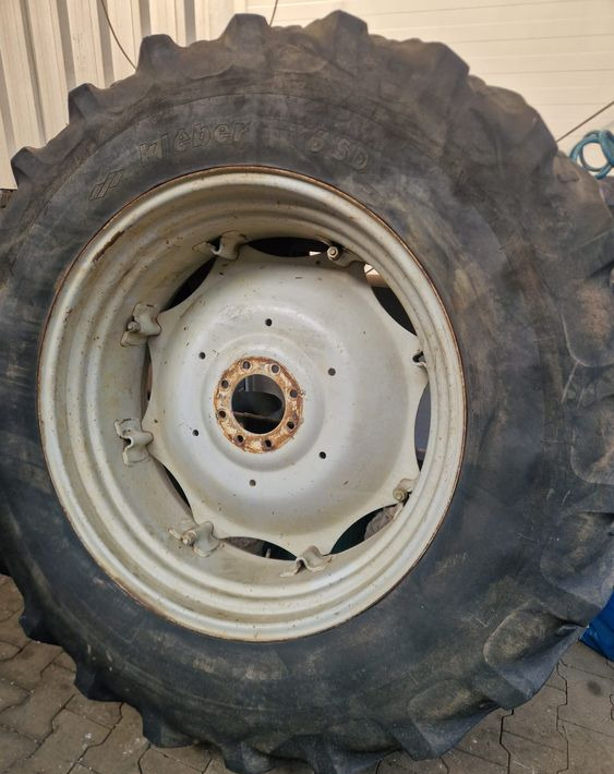 Części do Ciągnika Massey Ferguson MF 3000, 6000  Koła tylne 18,4R38 do ciągnika MF - Roue complète pour Machine agricole: photos 4 Części do Ciągnika Massey Ferguson MF 3000, 6000  Koła tylne 18,4R38 do ciągnika MF - Roue complète pour Machine agricole: photos 4
