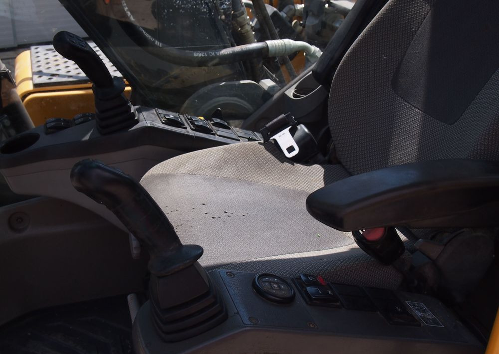 Koparka gąsienicowa Volvo EC180CL 2008 KOPARKA VOLVO - Pelle sur chenille: photos 4 Koparka gąsienicowa Volvo EC180CL 2008 KOPARKA VOLVO - Pelle sur chenille: photos 4