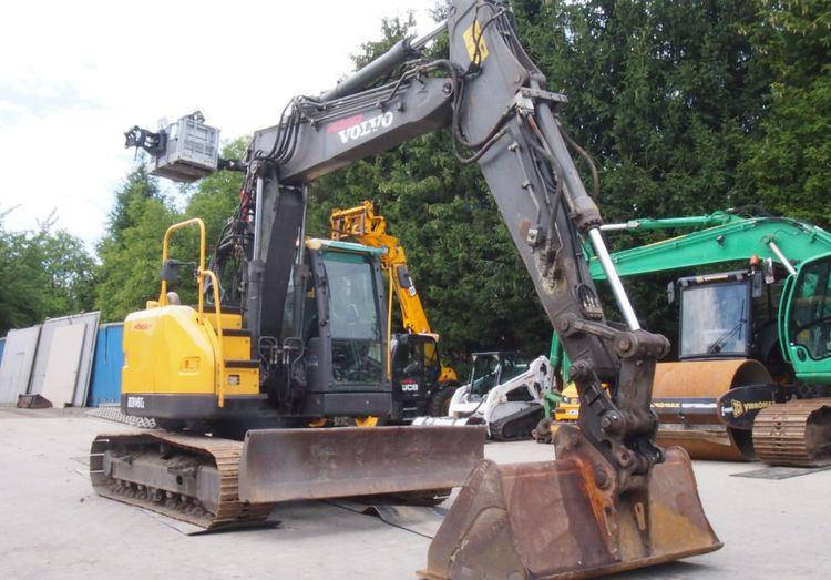 Koparka gąsienicowa Volvo ECR145D 2010 KOPARKA VOLVO - Pelle sur chenille: photos 2 Koparka gąsienicowa Volvo ECR145D 2010 KOPARKA VOLVO - Pelle sur chenille: photos 2