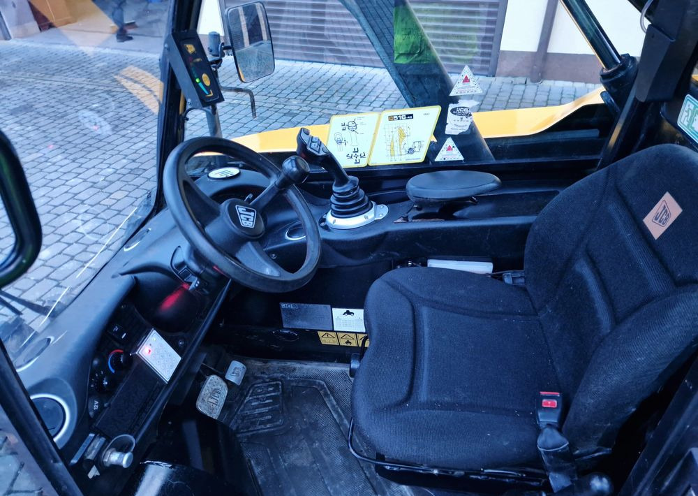 Ładowarka teleskopowa JCB 516-40 2017 Ładowarka teleskopowa JCB - Chariot télescopique: photos 3 Ładowarka teleskopowa JCB 516-40 2017 Ładowarka teleskopowa JCB - Chariot télescopique: photos 3