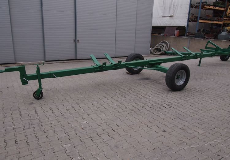 Wózek do kombajnu New Holland 4-6m Wózek pod heder New Holland , John Deere, Claas - Chariot de coupe: photos 1 Wózek do kombajnu New Holland 4-6m Wózek pod heder New Holland , John Deere, Claas - Chariot de coupe: photos 1