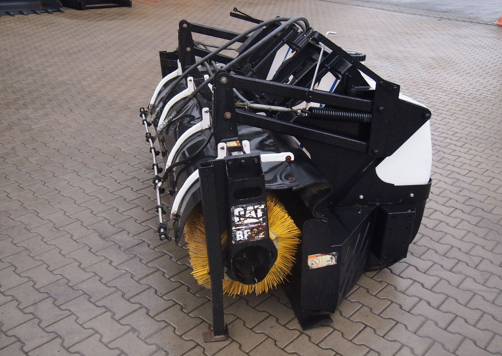 Brosse Zamiatarka Catepillar Bp22 2010 Zmiatarka CAT: photos 10