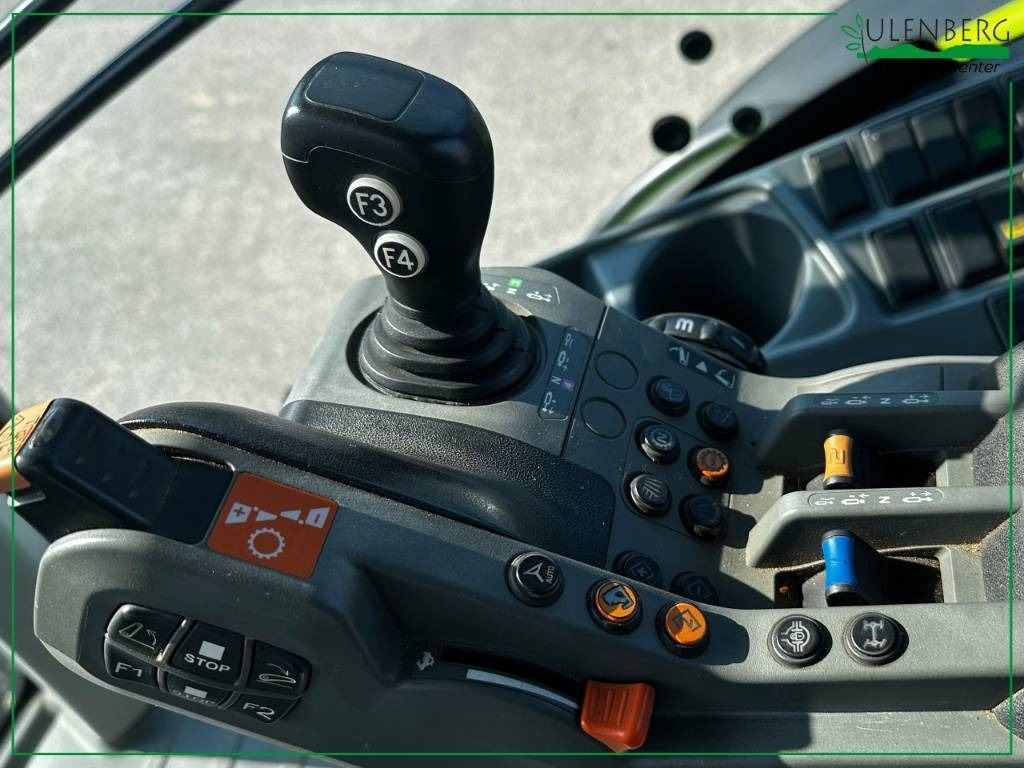 Tracteur agricole Claas Axion 850 CIS: photos 10 Tracteur agricole Claas Axion 850 CIS: photos 10