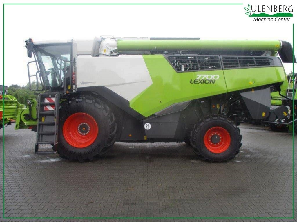 Claas LEXION 7700 - Moissonneuse-batteuse: photos 3 Claas LEXION 7700 - Moissonneuse-batteuse: photos 3