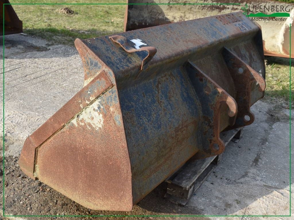 Lyzki do ladowarki Jcb,case,cat, Manitou - Godet pour Engins de chantier: photos 1 Lyzki do ladowarki Jcb,case,cat, Manitou - Godet pour Engins de chantier: photos 1