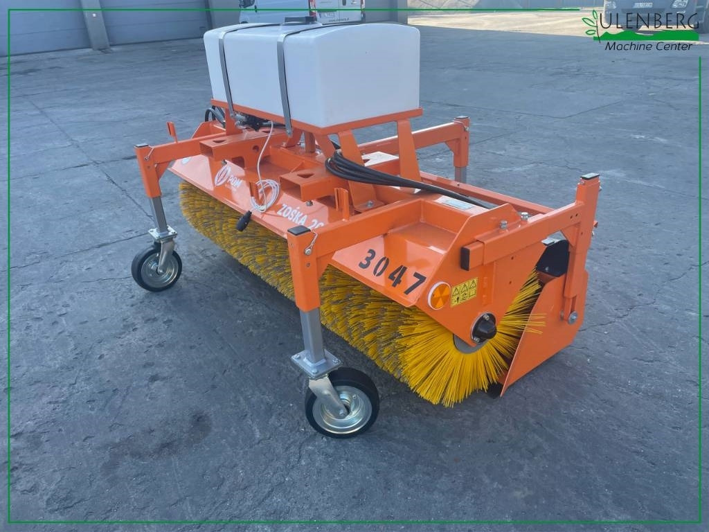 Pom AUGUSTÓW T801/1  - Brosse pour Tracteur communal: photos 1 Pom AUGUSTÓW T801/1  - Brosse pour Tracteur communal: photos 1