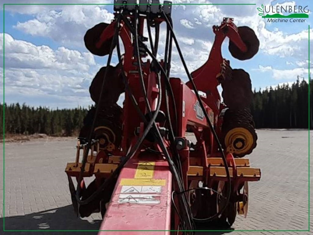 Vaderstad Carrier 420 - Cover crop: photos 2 Vaderstad Carrier 420 - Cover crop: photos 2