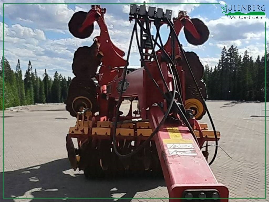 Vaderstad Carrier 420 - Cover crop: photos 1 Vaderstad Carrier 420 - Cover crop: photos 1