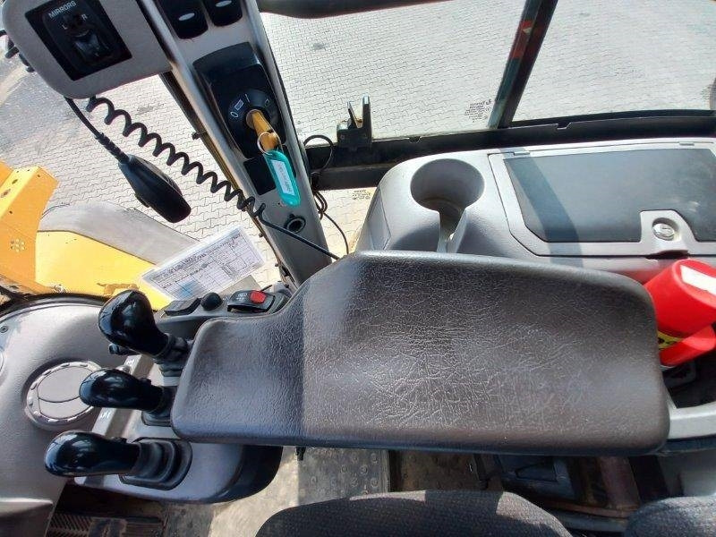 Chargeuse sur pneus Volvo L 120 G: photos 20