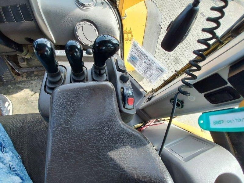 Chargeuse sur pneus Volvo L 120 G: photos 17