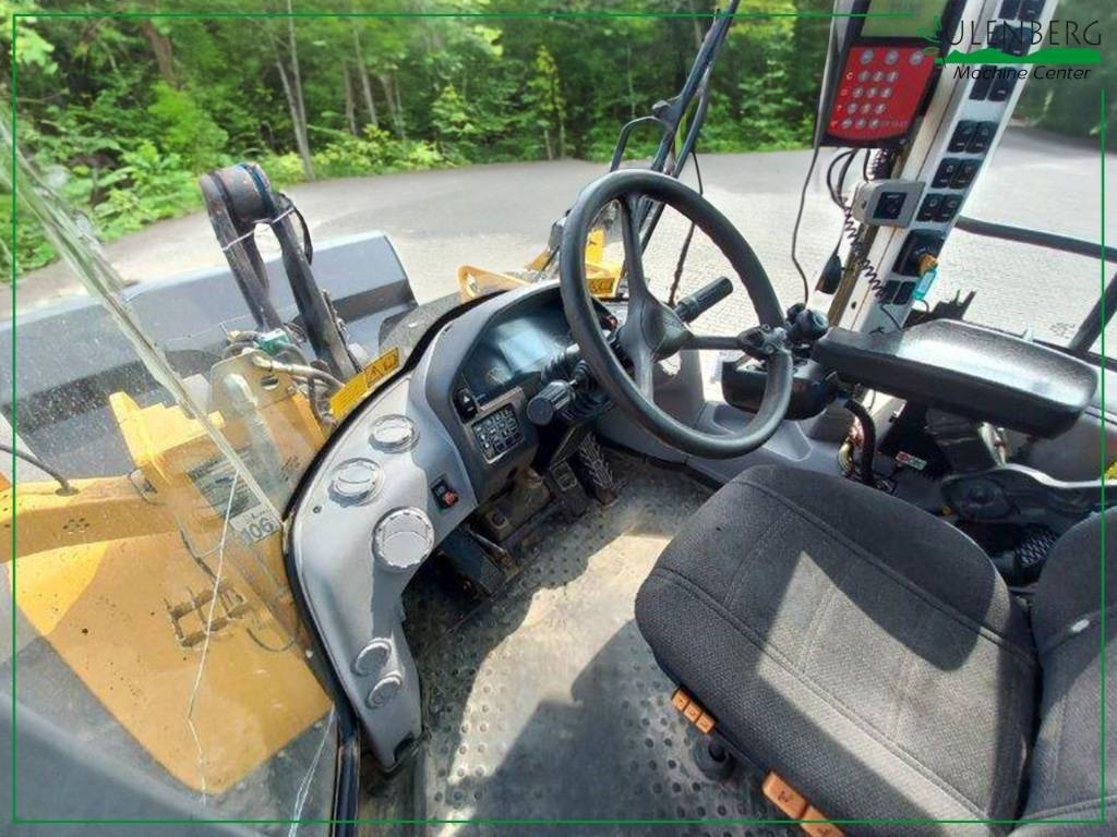 Chargeuse sur pneus Volvo L 120 G: photos 9