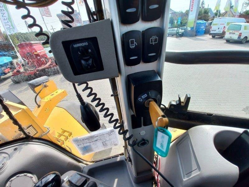 Chargeuse sur pneus Volvo L 120 G: photos 16