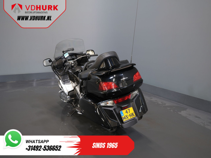 Honda GL 1800 GoldWing MARGE/ ABS/ Koffers/ Cruise/ Topkoffer/ Radio - Motocyclette: photos 5 Honda GL 1800 GoldWing MARGE/ ABS/ Koffers/ Cruise/ Topkoffer/ Radio - Motocyclette: photos 5